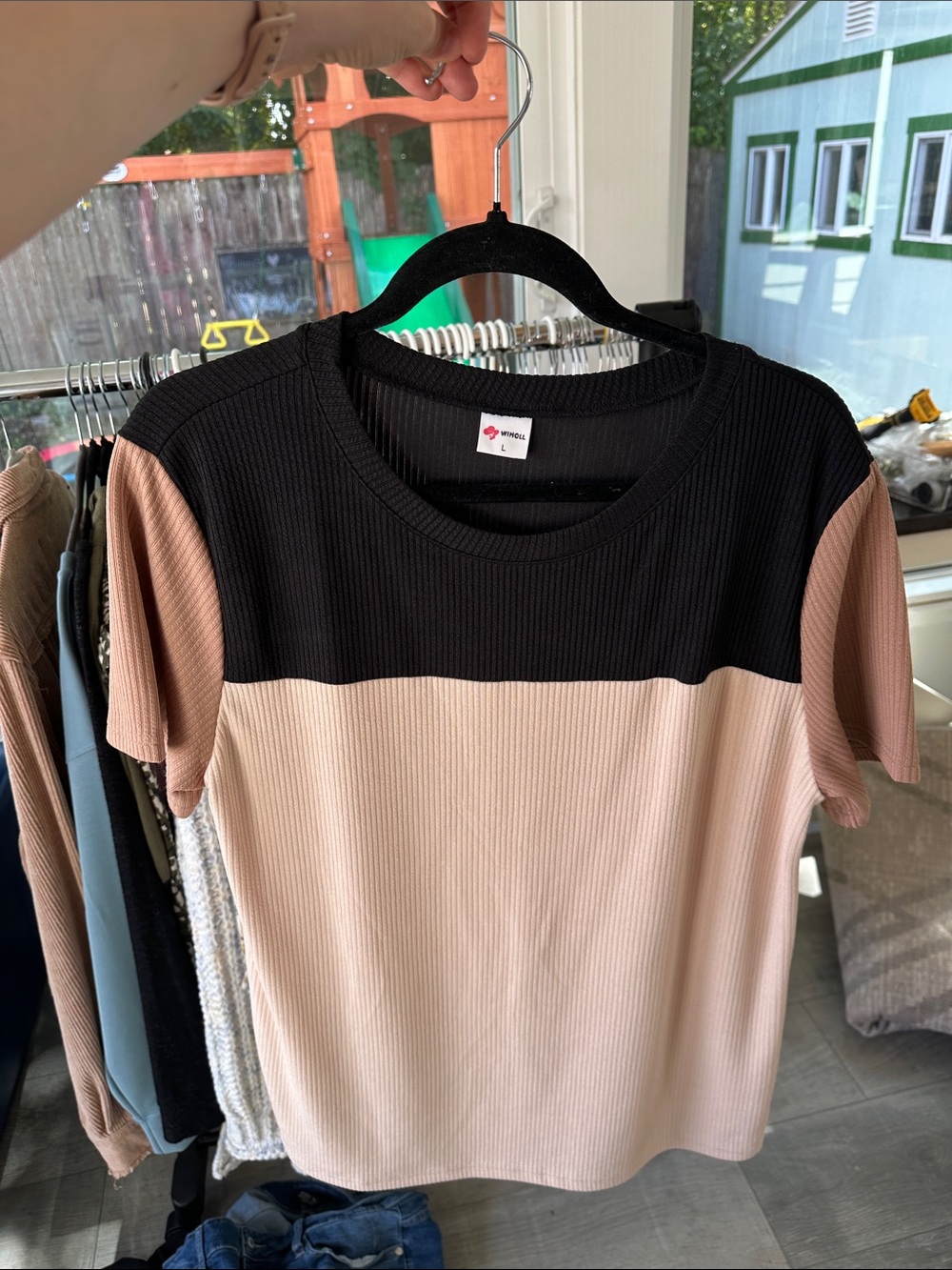Colorblock Ribbed Short Sleeve Tee - Black & Beige